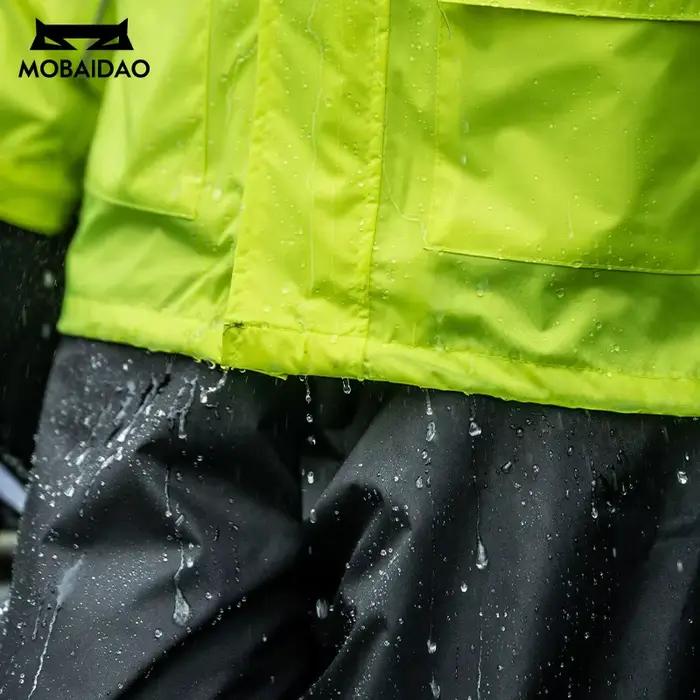 Combinaison de pluie pour moto