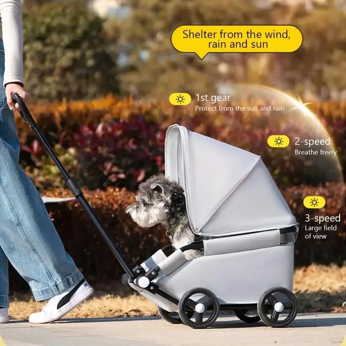 Petite poussette pour animaux de compagnie chien