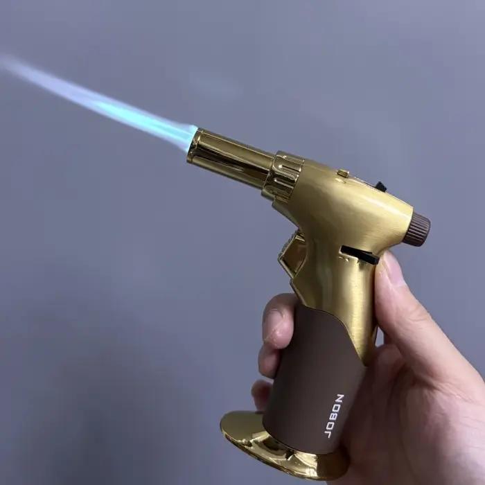 Allume-cigares créatif JOBON avec quatre modes de flamme, sécurité intégrée et design moderne pour fumeurs et amateurs de barbecues