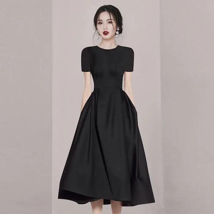 Robe de Rhnoire élégante pour femmes