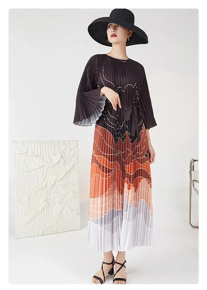 Robes plissées haut de gamme, jupes longues plissées élégantes et sophistiquées, usine OEM de vêtements pour femmes haut de gamme