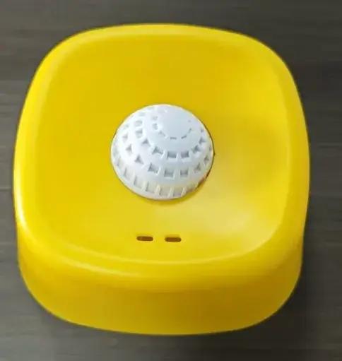 Bol à lécher pour chiens universel en plastique avec bille d'enrichissement pour bouillon d'os ou yaourt 200ml pour chiots et chiens âgés