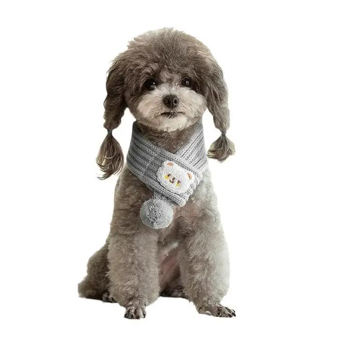 Écharpe tricotée pour chien