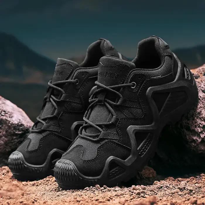 Bottes imperméables pour homme polyester confortables et résistantes pour randonnée escalade et entraînement occasions spéciales户外活动防水男靴聚酯舒适耐穿徒步攀岩训练特别场合