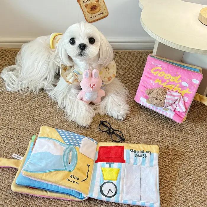 Jouet interactif pour chien Snuffle Book, tapis de jeu cachette et d'apport, jouet de puzzle olfactif anti-stress pour chiens de petite et moyenne taille
