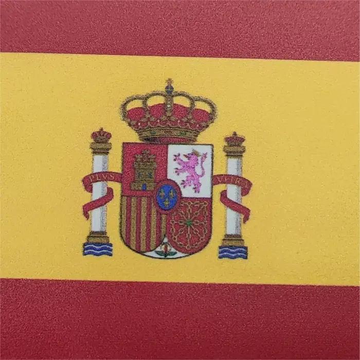 Patch tactique lumineux à crochet et boucle militaire imprimé HD drapeau russe espagnol britannique américain union européenne quartet pour vêtements objets装饰去掉最后的HTML标签并替换为中文描述:"###标题### 军事徽章补丁,高清打印,带俄罗斯、西班牙、英国、美国和欧盟旗帜,钩编和扣环设计,多种颜色选择,适用于个性化服装或家居装饰