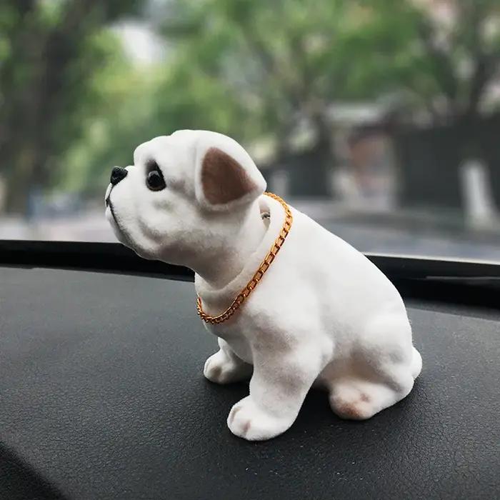 Chien qui hoche la tête avec du beurre secouant la tête, jouet de simulation de voiture en résine, d