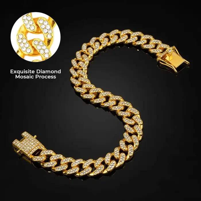 Collier pour chien en or avec chaîne et diamants