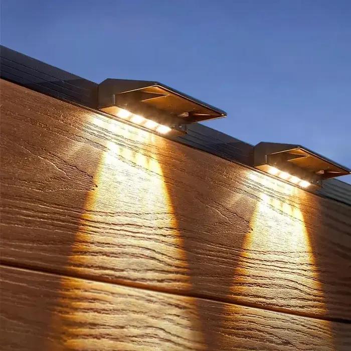 Paquet de 2 appliques murales solaires 4 LED lumières de clôture solaire lumières de pont solaires i