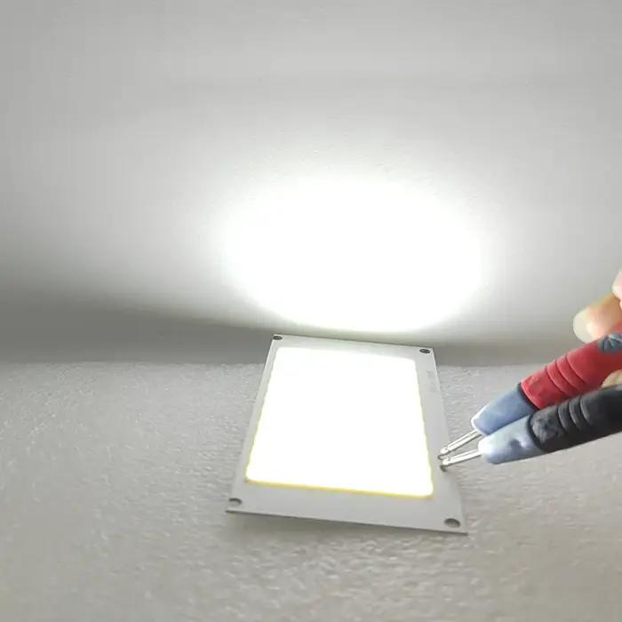94*47mm Ultra lumineux 50W DC 3V 3.7V COB LED Source de lumière puce à bord blanc froid pour lampes