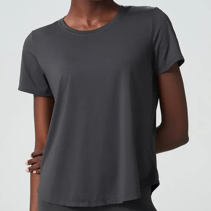 T-shirt de yoga à manches courtes pour femme
