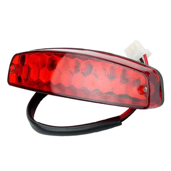 Feu stop à 3 fils pour ATV, feu arrière rouge pour quad tout-terrain, accessoire de signalisation pour véhicules tout-terrain, matériel PCMetal, design moderne et sécurité accrue pour sorties nocturnes