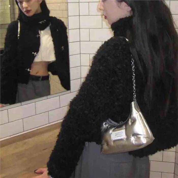 Niche en cuir véritable mode polyvalente plaque de cuisson Mini sous les bras chaîne sac bandoulière