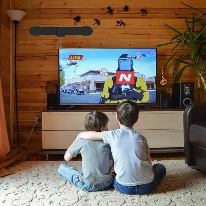 Antenne TV numérique pour Smart TV 4K 1080p HD VHF UHF amplificateur de signal pour chaînes locales installation facile qualité d'image son impeccable pour divertissement à domicile