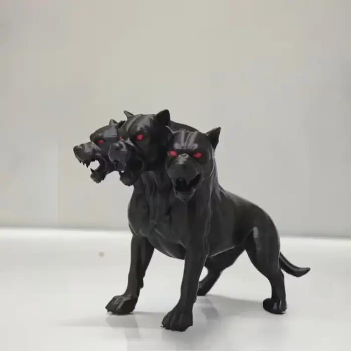 Statue de chien à trois têtes de Style gothique
