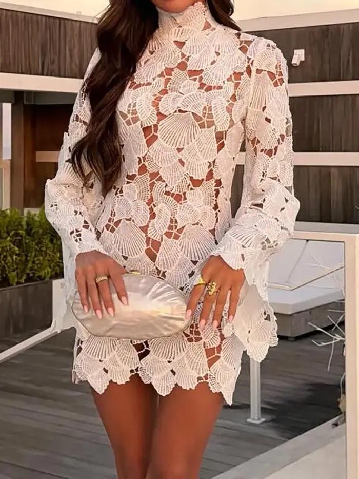 Robe chemise chic pour femme en dentelle ajourée, été 2026, manches longues évasées, mini-robe décon