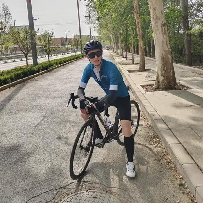 Raudax hommes été à manches courtes Maillot de cyclisme Protection UV Ropa Ciclismo course vêtements de vélo chemises