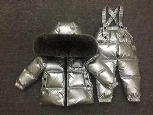 Costume d'hiver russe pour filles
