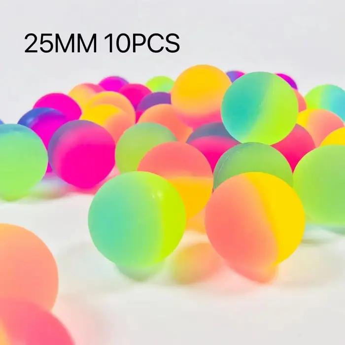 Boule élastique en caoutchouc bicolore multicolore pour jouer et s'amuser en plein air ou à l'intérieur occasions spéciales et cadeaux pour adultes