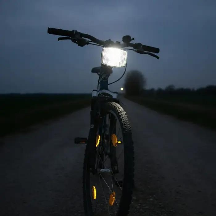 Réflecteur arrière rouge pour vélo sécurité nocturne visibilité améliorée installation facile compatible VTT cyclisme sur route
