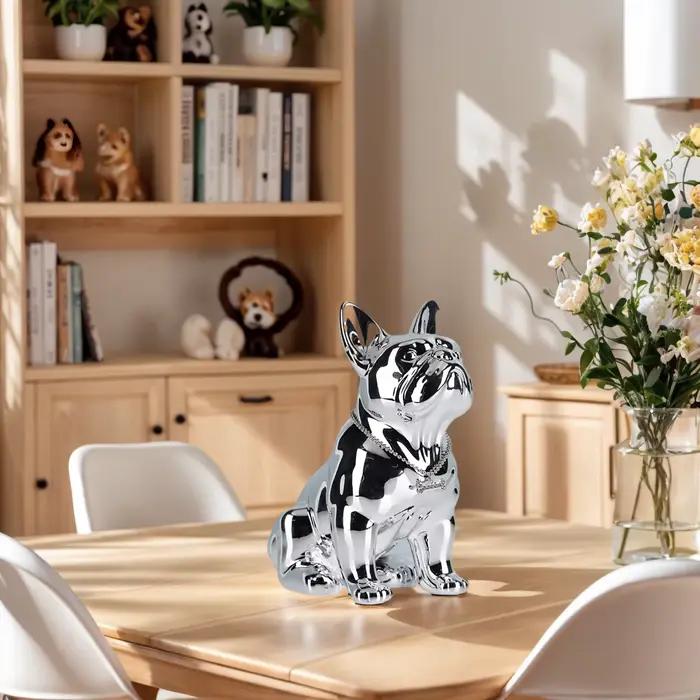 Statue de bouledogue français assis en résine avec collier en métal pour décoration de maison intérieure salon cuisine occasions spéciales