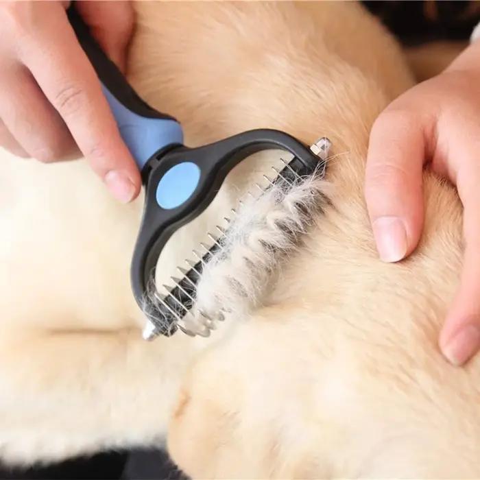 Nouvelle Brosse Démêlante pour Chiens et Chats – Outil de Toilettage pour Poils Longs et Bouclés