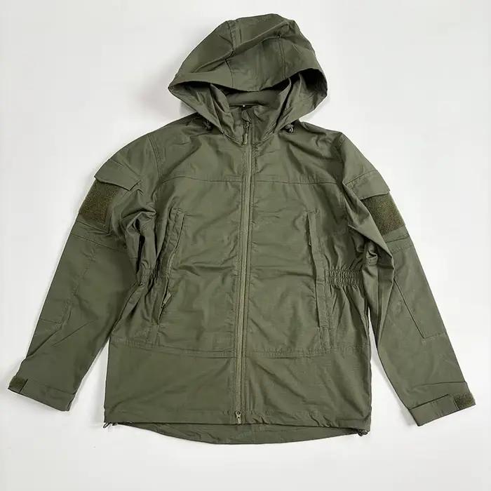 Veste multifonctionnelle tactique de chasse en plein air, haut à capuche camouflage résistant aux ra