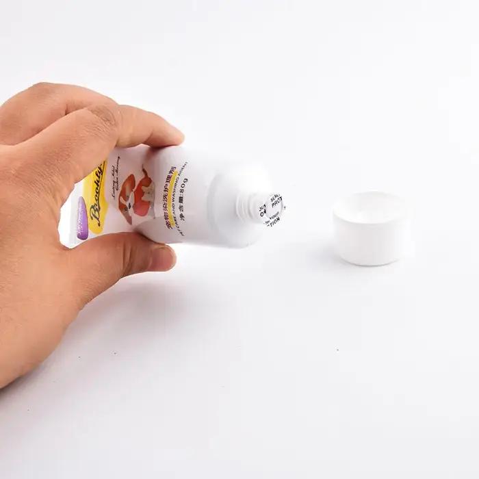 Crème de teinture pour animaux de compagnie semi-permanente haute pigmentation pour chiens et chats avec des couleurs vibrantes et lumineuses pour les sorties et cadeaux personnalisés