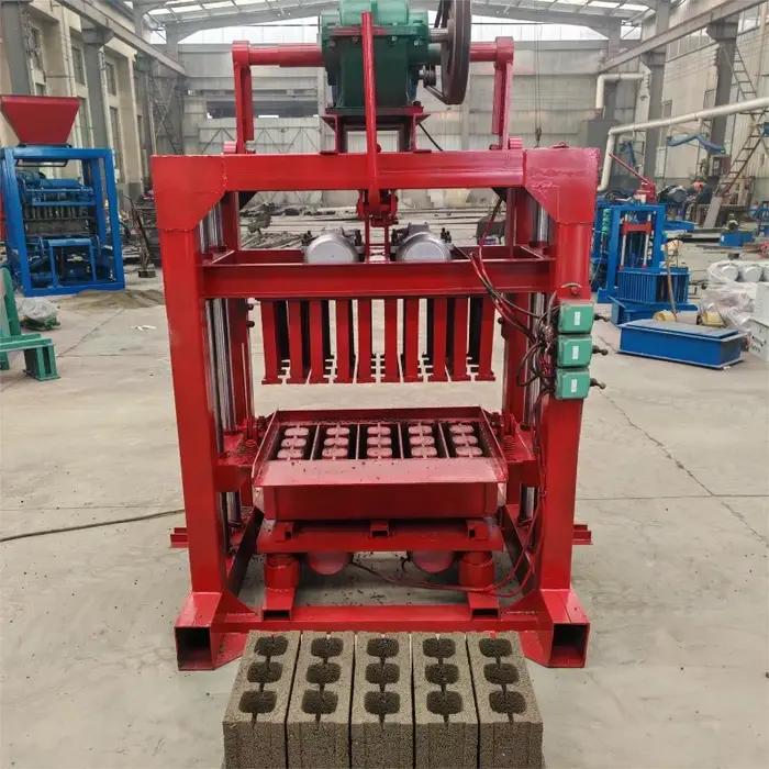Machine à fabriquer des briques en plastique QTJ4-40 la plus vendue, machine à fabriquer des blocs de ciment, machine à fabriquer des pavés, machine à fabriquer des briques de bordure