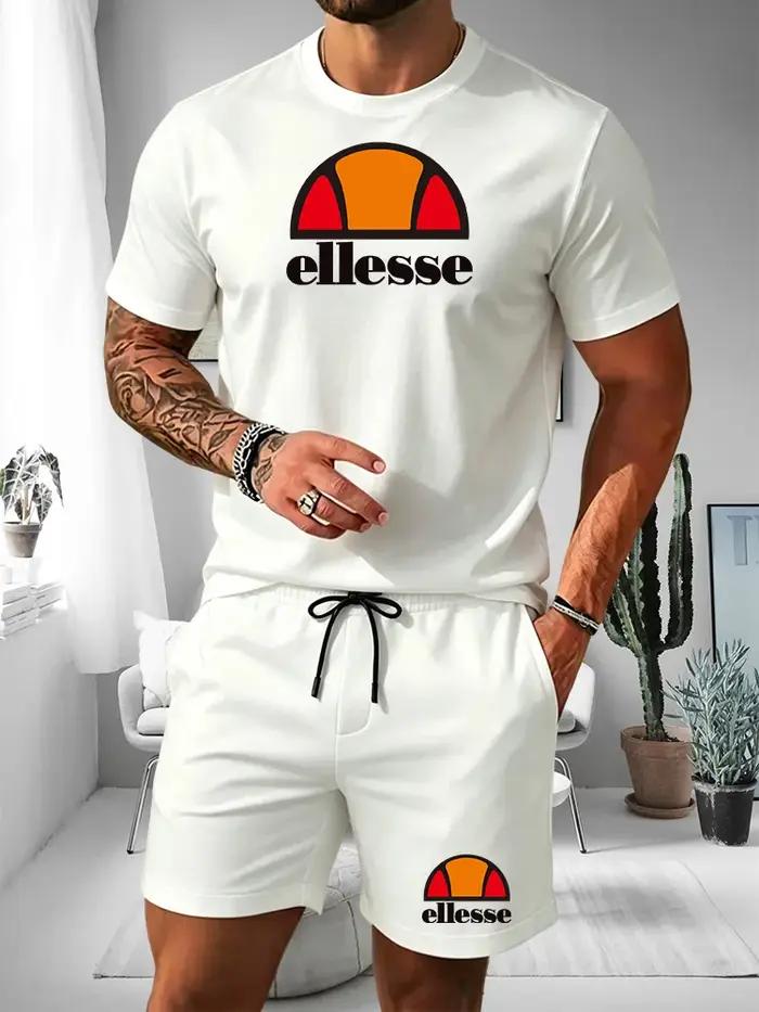 Vêtements d'été 2026 pour hommes, décontractés et modernes, au style épuré.