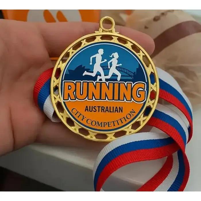 Médaille personnalisée en métal avec ruban gris foncé pour récompenses et célébrations spéciales pour adultes et enfants