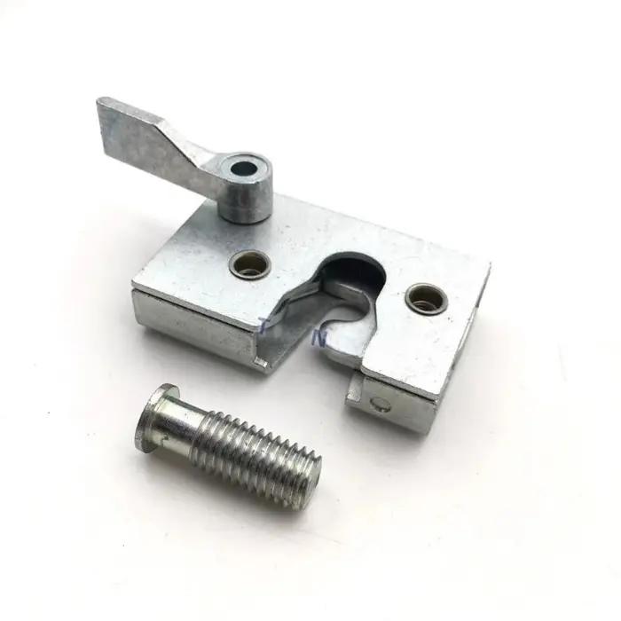 Accessoires pour excavatrices YC85/135-8-6 : Verrou de pare-brise avant, Verrou de fenêtre avant, Ve