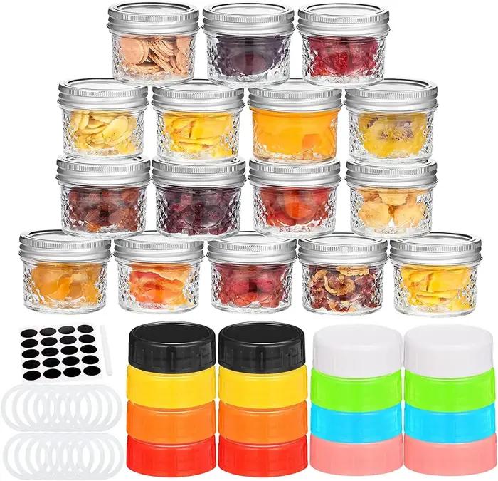 Petits pots à épices en verre