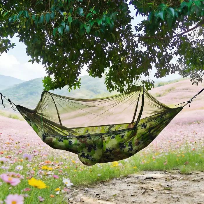 Hamac de camping camouflage avec moustiquaire pour deux personnes résistant aux insectes idéal pour le camping et le trekking