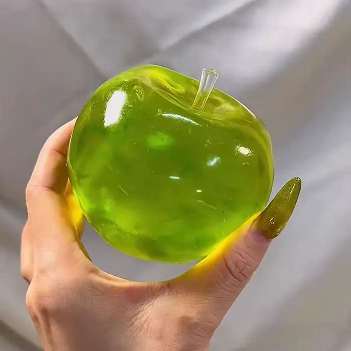 Boule anti-stress squishy green apple pour détente et bien-être émotionnel adulte avec thème animaux et nature occasionnelle de relaxation