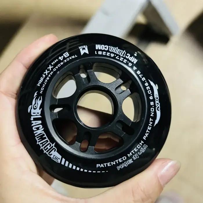 MPC 84mm Black Magic XXFirm roue de vitesse en ligne pour 84mm 84 course vitesse Rodas Road Ruedas XXF Durable Ealstic PU rouleau pneu 8 pièces