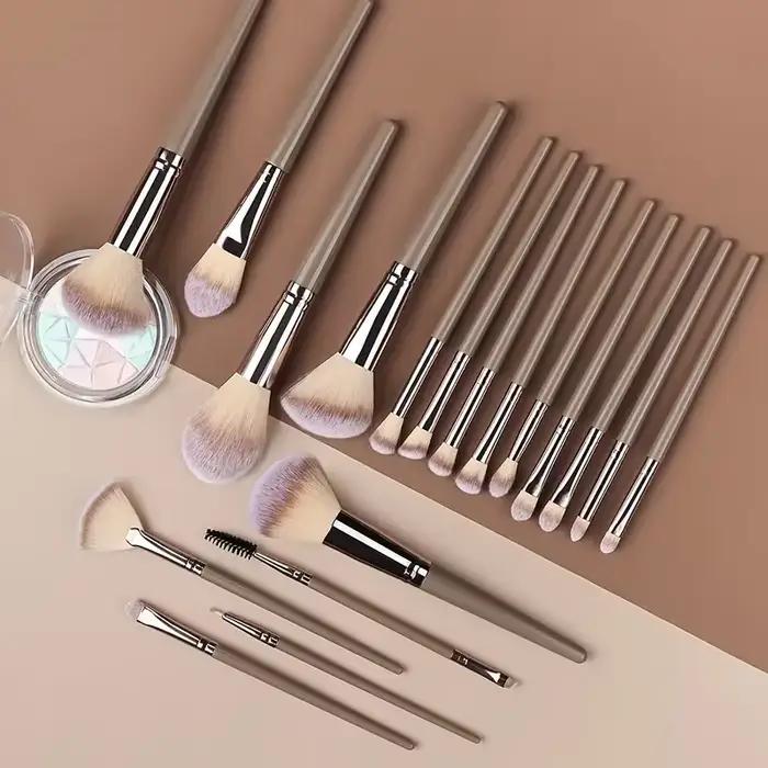 Ensemble professionnel de 3 à 20 pinceaux de maquillage doux et moelleux pour fond de teint