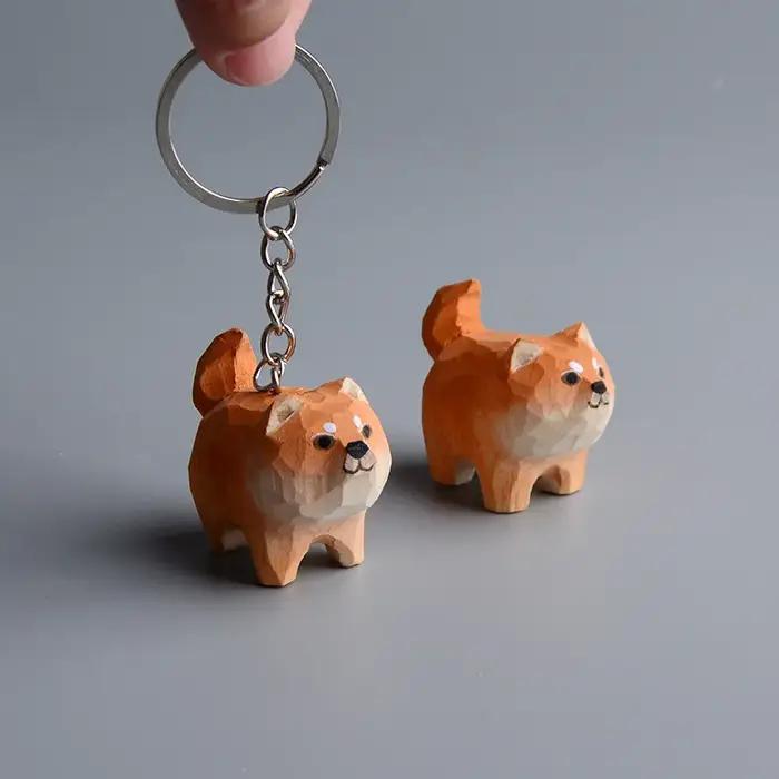 Porte-clé Akita en bois sculpté à la main pour chien
