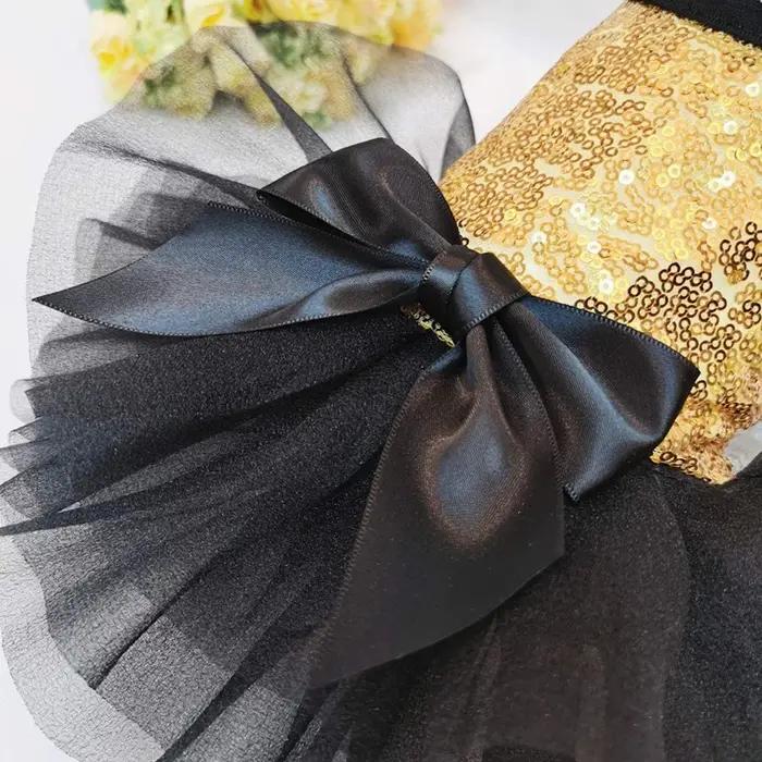 Robe de princesse élégante à paillettes pour petits chiens style tutu avec nœud papillon pour chihuahua pug shih tzu yorkshire occassions spéciales noël anniversaire mariage