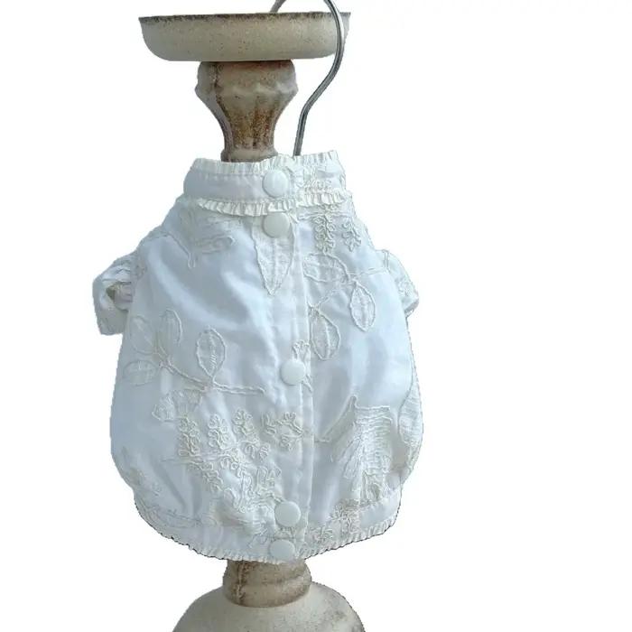 Chemise brodée pour chat et chien