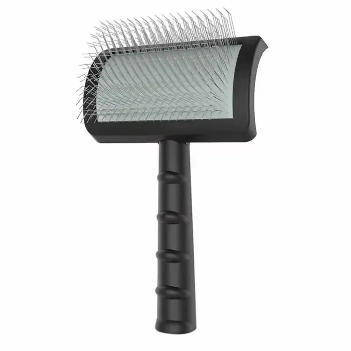 Brosse à gratter pour le toilettage des chiens avec des épingles longues et souples
