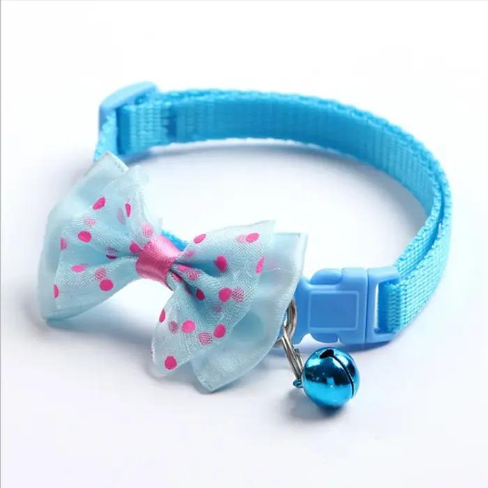 Collier pour chien et chat à nœud papillon tendance