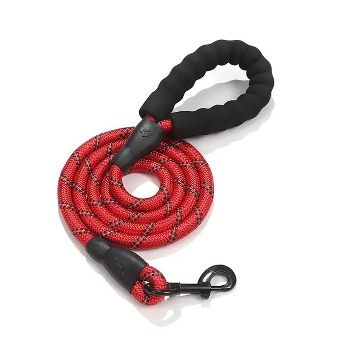 Laisse réfléchissante Durable pour grand chien, corde de course d'entraînement, laisse de collier pour chien de taille moyenne et grande, corde de plomb solide pour Labrador Rottweiler