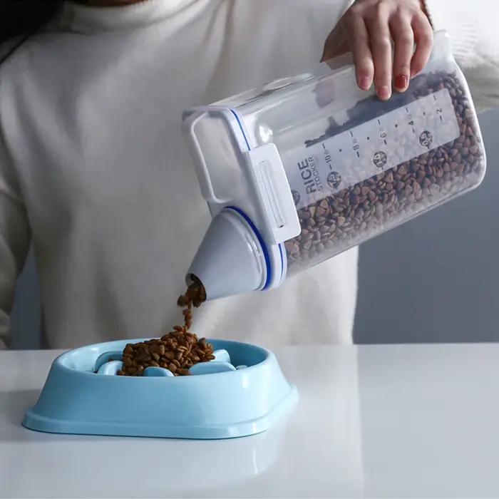 Seau de nourriture pour chien et chat de 2kg