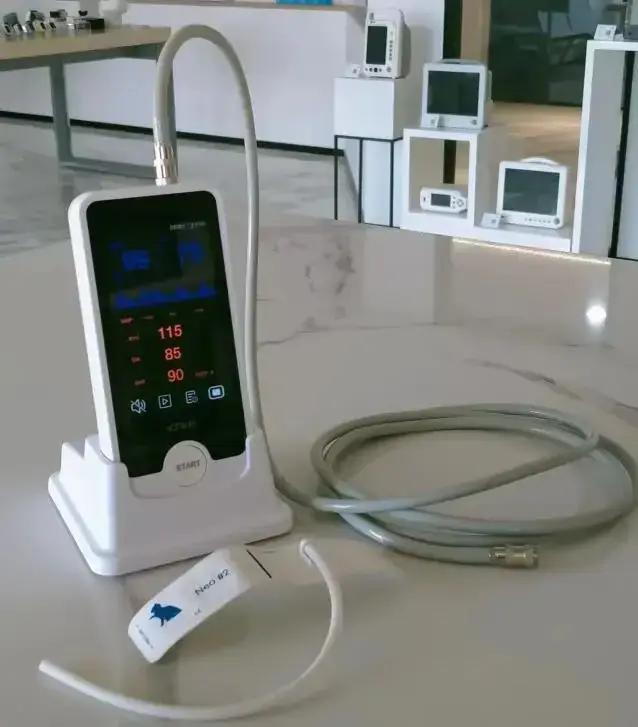 Dispositif Médical d'Oxygène dans le Sang pour Animaux Oxygène Monitor Vétérinaire Instrument d'Observation Précis Occasions Particulières Soins à la Maison et en Cabinet