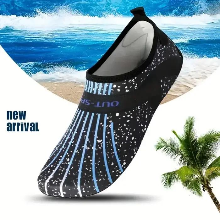 Une paire de chaussures d'eau antidérapantes pour hommes