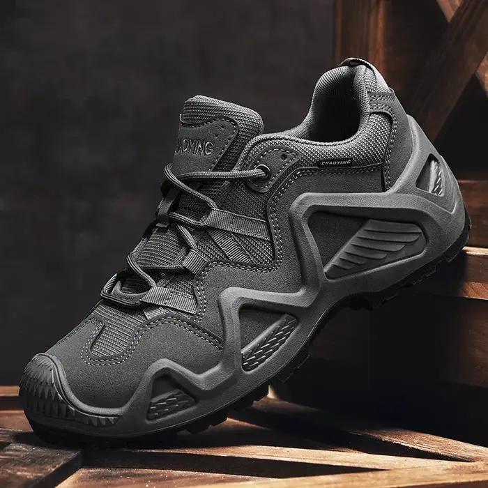 Bottes imperméables pour homme polyester confortables et résistantes pour randonnée escalade et entraînement occasions spéciales户外活动防水男靴聚酯舒适耐穿徒步攀岩训练特别场合