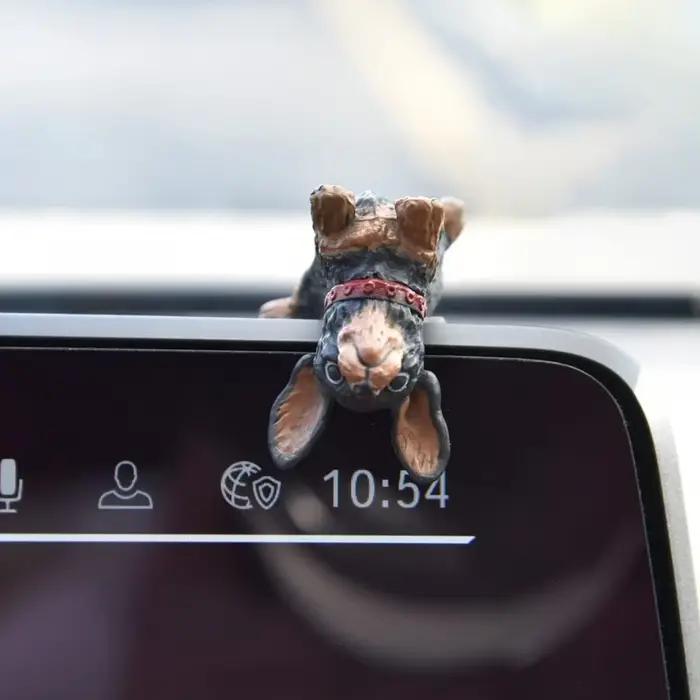 Figurines de chien adorables résine multicolore pour décoration de voiture ou bureau cadeau occasionnel
