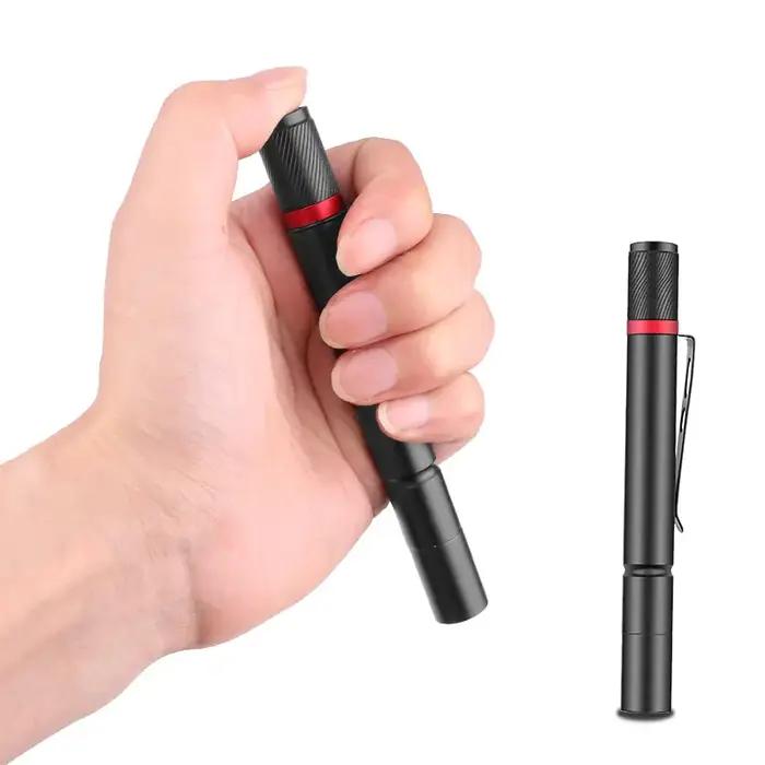 Mini lampe de poche portable à lumière LED