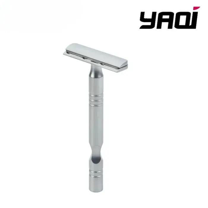 Rasoir de sécurité YAQI en chrome mat avec lame AC Excalibur pour rasage doux et précis hommes style élégant occasions spéciales